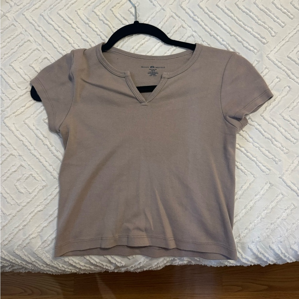Brandy Melville baby tee